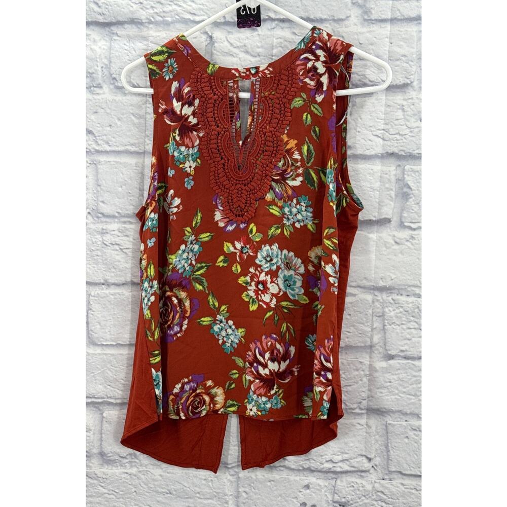 danielrainn Sleeveless /keyhole Lace floral Petite Medium